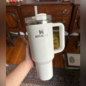 Stanley Quencher H2.0 Tumbler 40oz - White